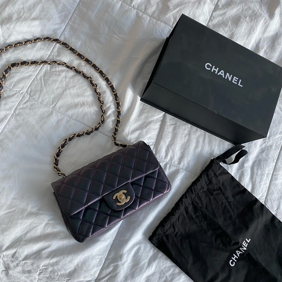 Chanel 22B Iridescent Black Rectangular Mini 🖤 - Picture 5 of 16